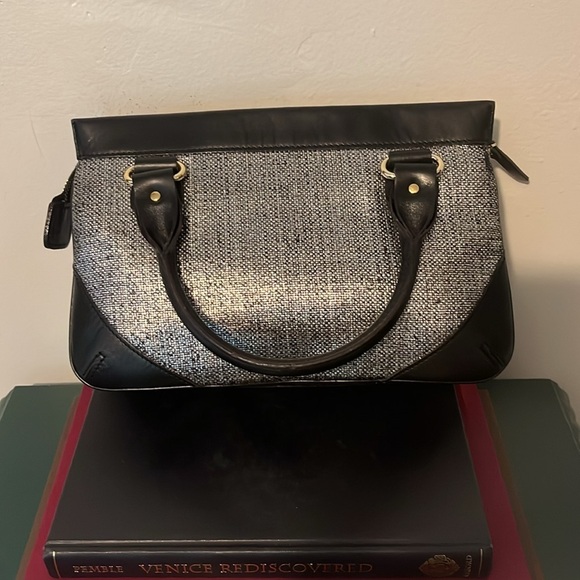 Kate Spade Black Leather and Silver Metallic Accordion Style Handbag RARE - Picture 16 of 16